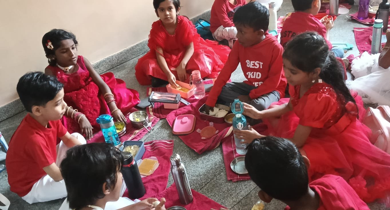 Students celebrating Christmas - image 5